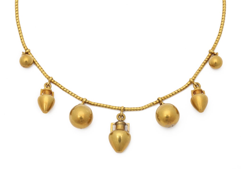 Victorian Etruscan Revival Gold Amphora Necklace 2