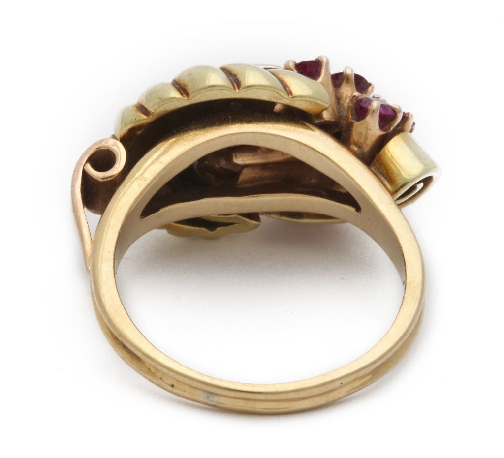 1940s Ruby Diamond Gold Cornucopia Ring In Excellent Condition In New York, NY