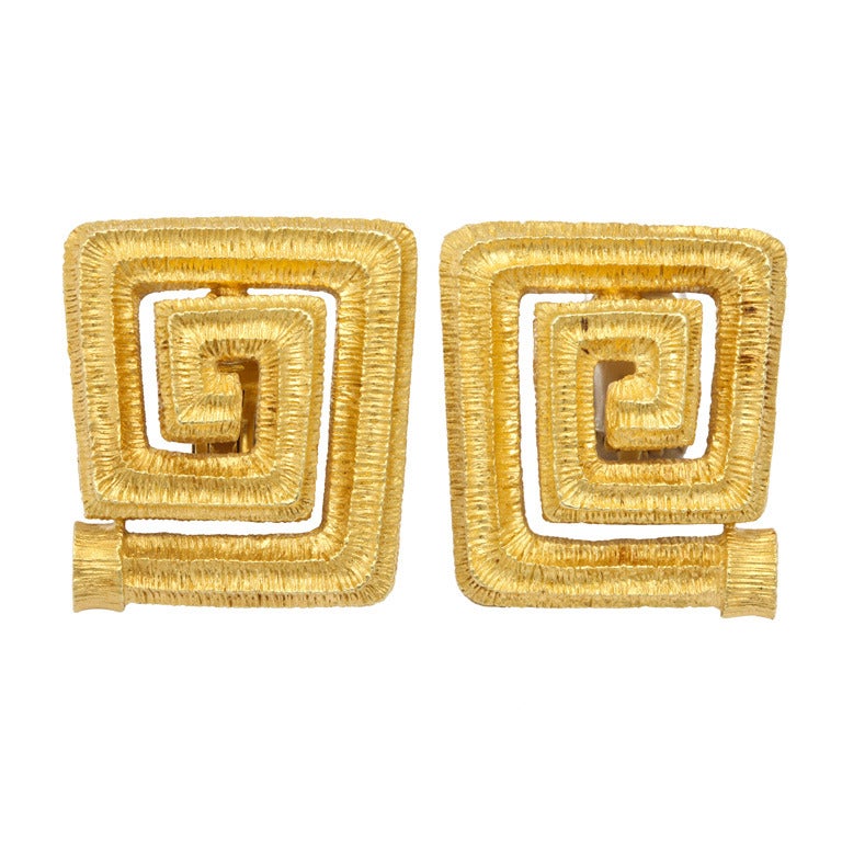 Large 1970s Mapamenos Classic Grecian Gold Ear Clips For Sale