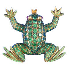 Amusing Tsavorite Garnet Yellow Gold Frog Brooch