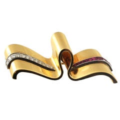 TIFFANY & CO. Ruby Diamond and Yellow Gold Ribbon Pin