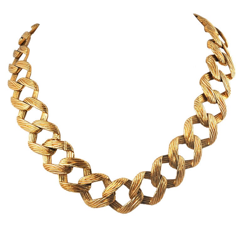 Ruser yellow gold link necklace For Sale