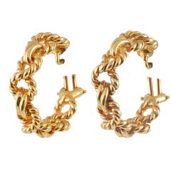 TIFFANY & CO. Classic Yellow Gold Twisted Hoop Earrings