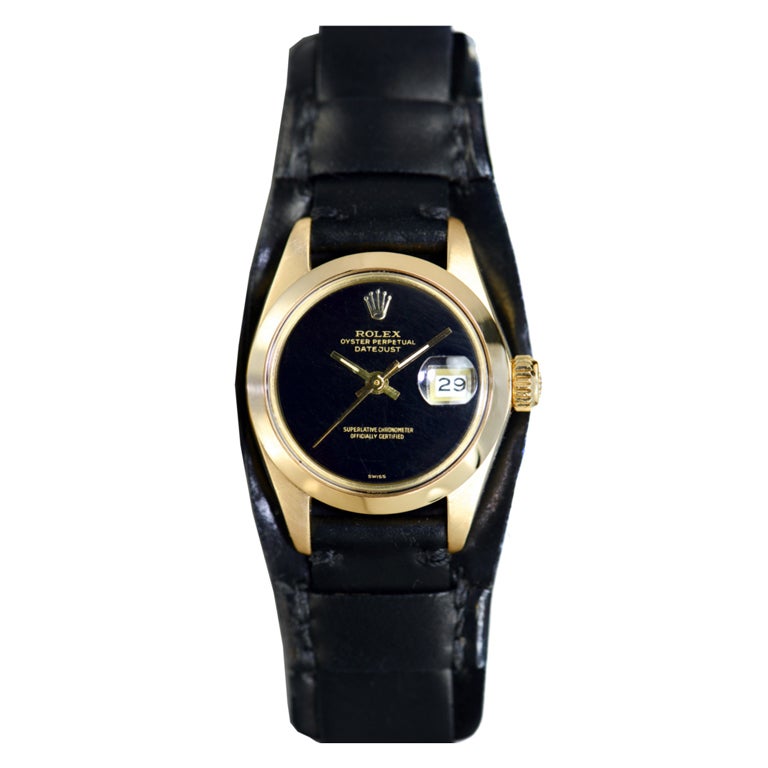 ROLEX Lady's Yellow Gold Datejust Wristwatch with Onyx Dial