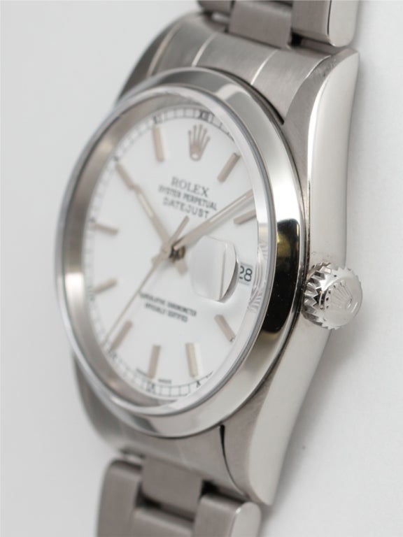 Rolex stainless steel Datejust, Ref 16200, serial U7, circa 1998. 36mm diameter full-size man's model with smooth bezel and original white dial with applied baton indexes and hands. Self-winding calibre 3135 movement with sweep seconds and quick-set