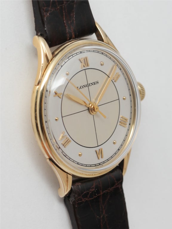 LONGINES Gold Manual Wind Wristwatch circa 1947 In Excellent Condition In West Hollywood, CA