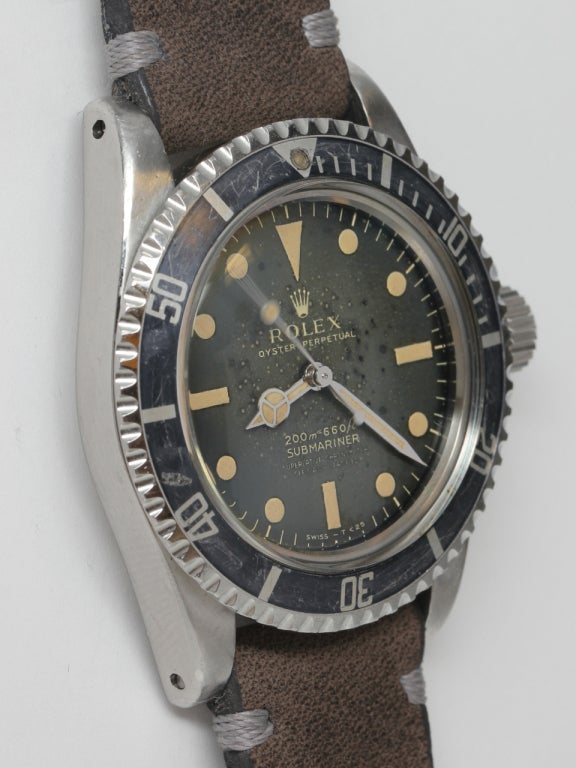 Rolex Steel Submariner Wristwatch Ref 5512 with Nicely Aged Dial In Excellent Condition In West Hollywood, CA