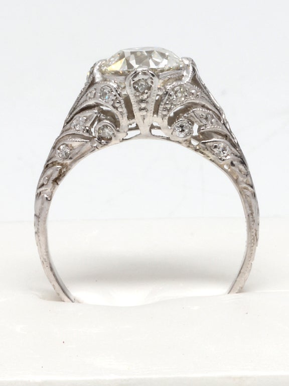 Edwardian Platinum Solitaire Engagement Ring In Excellent Condition In West Hollywood, CA