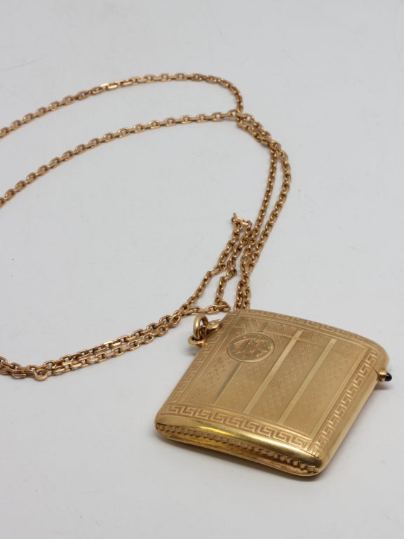 Art Deco Yellow Gold Match Safe Locket Necklace, circa 1910-20's In Excellent Condition For Sale In West Hollywood, CA