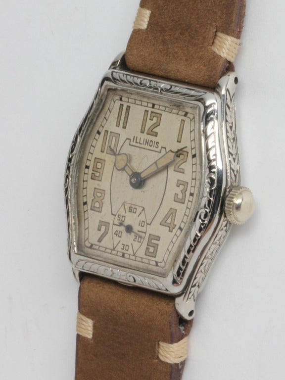 Illinois White Gold-Filled Mate Wristwatch with Engraved Bezel circa 1930s In Excellent Condition In West Hollywood, CA