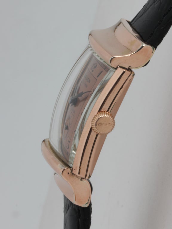Gruen Rose Gilt Metal Veri-Thin Rectangular Wristwatch circa 1940s In Excellent Condition In West Hollywood, CA