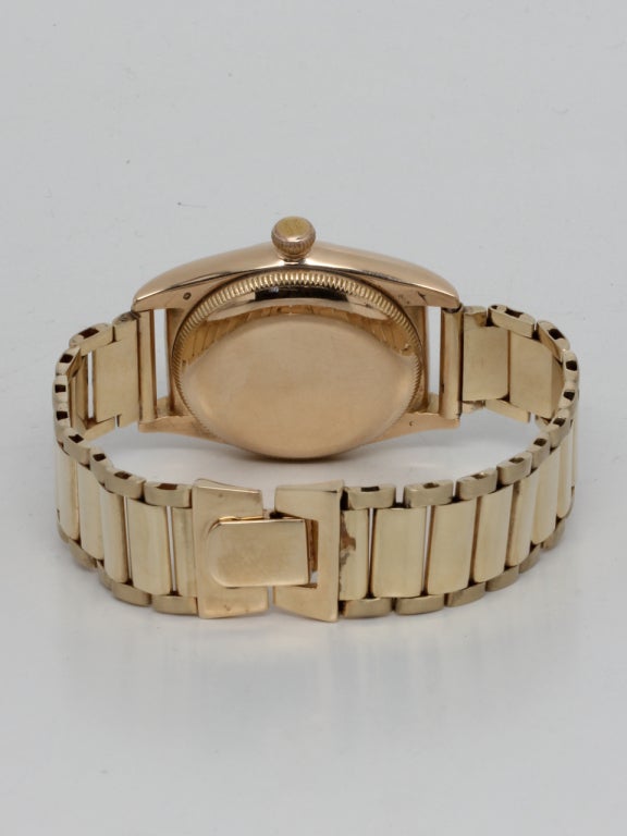 Rolex Yellow Gold Bubbleback Wristwatch with Bracelet circa 1940 In Excellent Condition In West Hollywood, CA