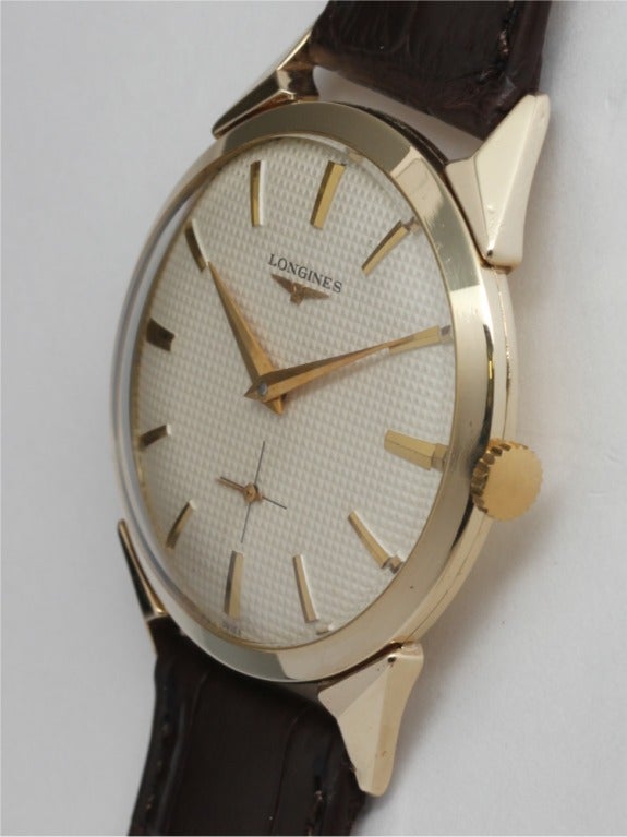 Longines Gold-Filled Wristwatch circa 1950s In Excellent Condition In West Hollywood, CA
