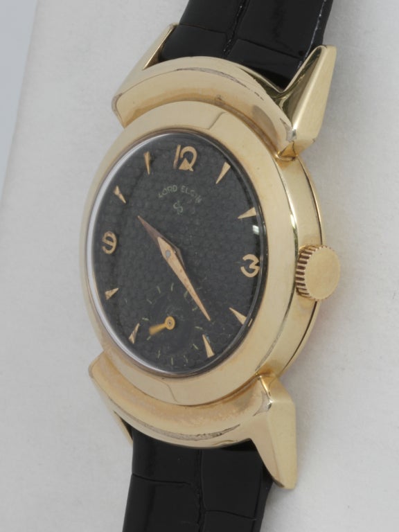 Elgin Gold-Filled Wristwatch with Unusual Lugs circa 1950s In Excellent Condition In West Hollywood, CA