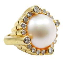 Gold Mabe Pearl Diamond Ring