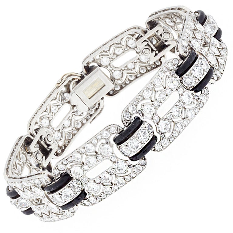 Platinarmband aus Platin mit Diamanten und Onyx im französischen Art déco-Stil