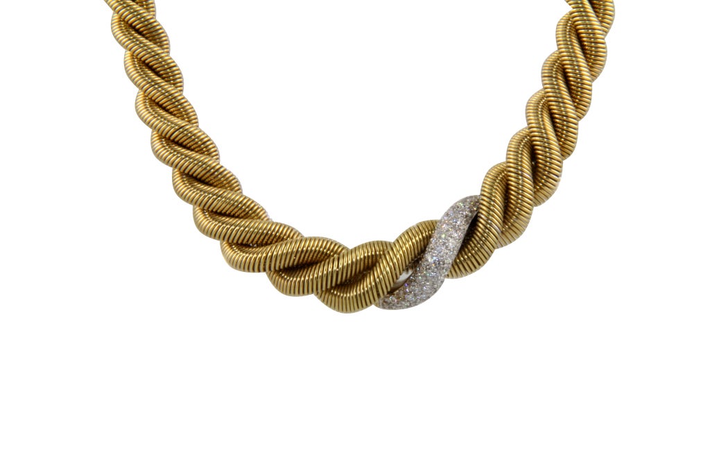 Yellow Gold Necklace with Diamonds