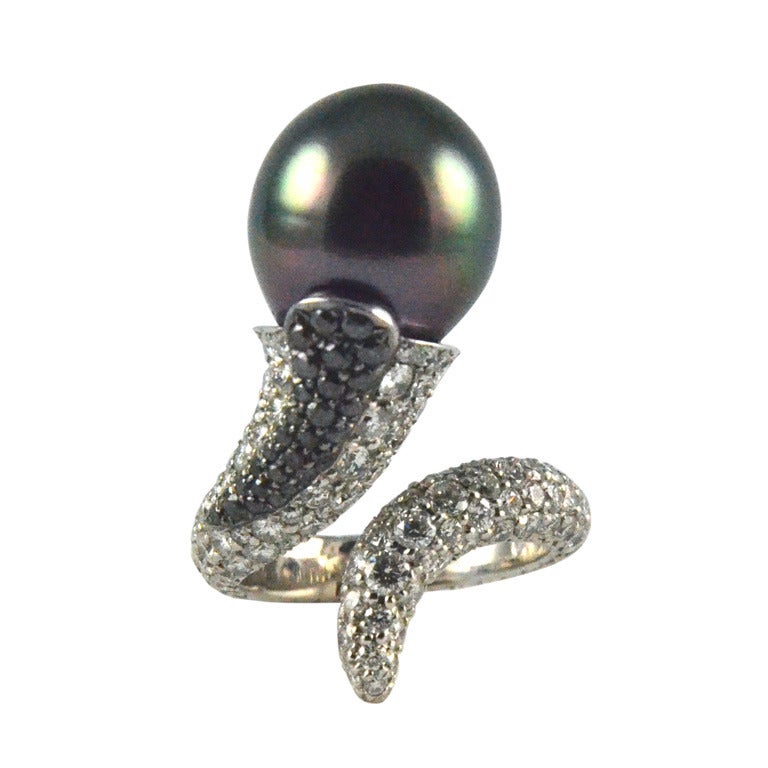One of A Kind de GRISOGONO Diamond and Black Pearl Ring For Sale