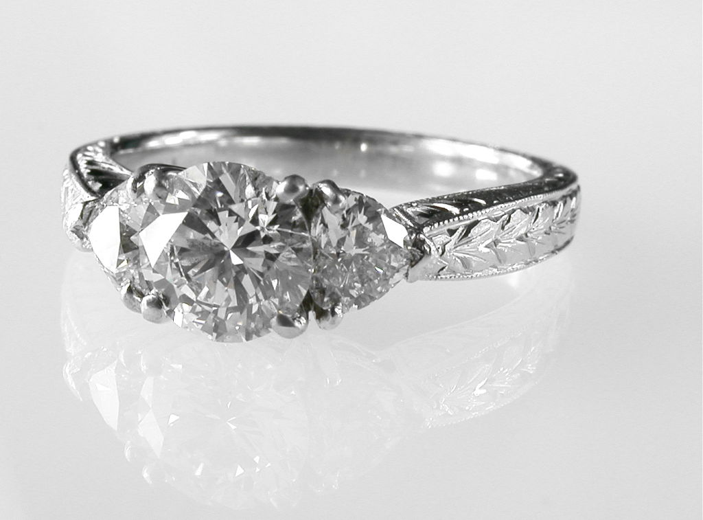 1.11ct D VS1 Excellent-cut Ring with Heart-Shaped Side Diamonds
