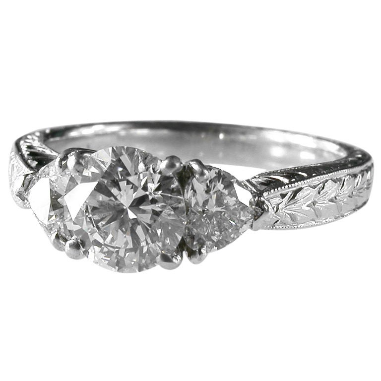 1.11ct D VS1 Excellent-cut Ring with Heart-Shaped Side Diamonds For Sale