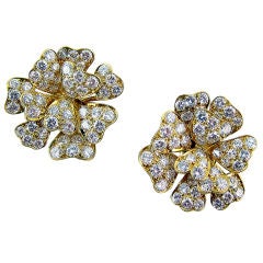 VAN CLEEF & ARPELS Diamond Flower Earrings