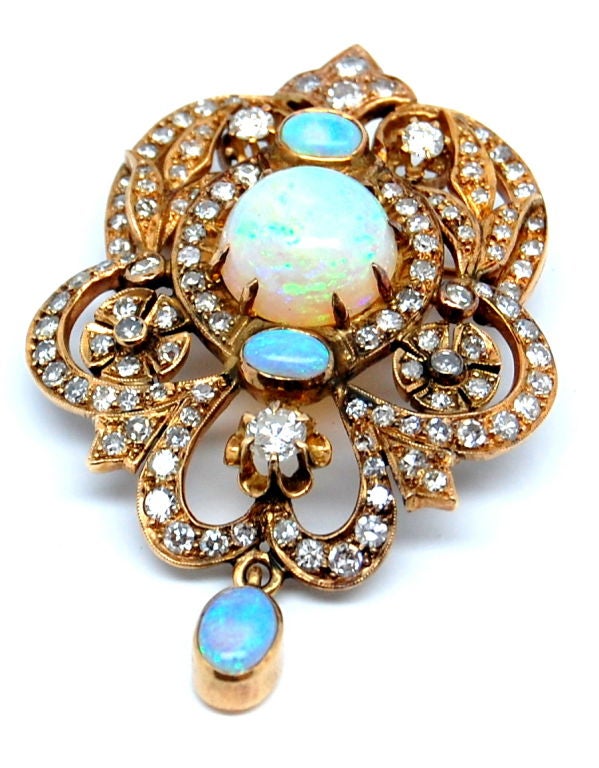 A Beautiful pendant from the Victorian era made of Diamonds and Opals