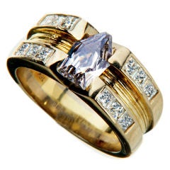Fine Gold Ring with Fancy Diamonds