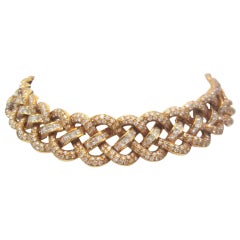 Elegant Weave Design Gold and Diamond Necklace