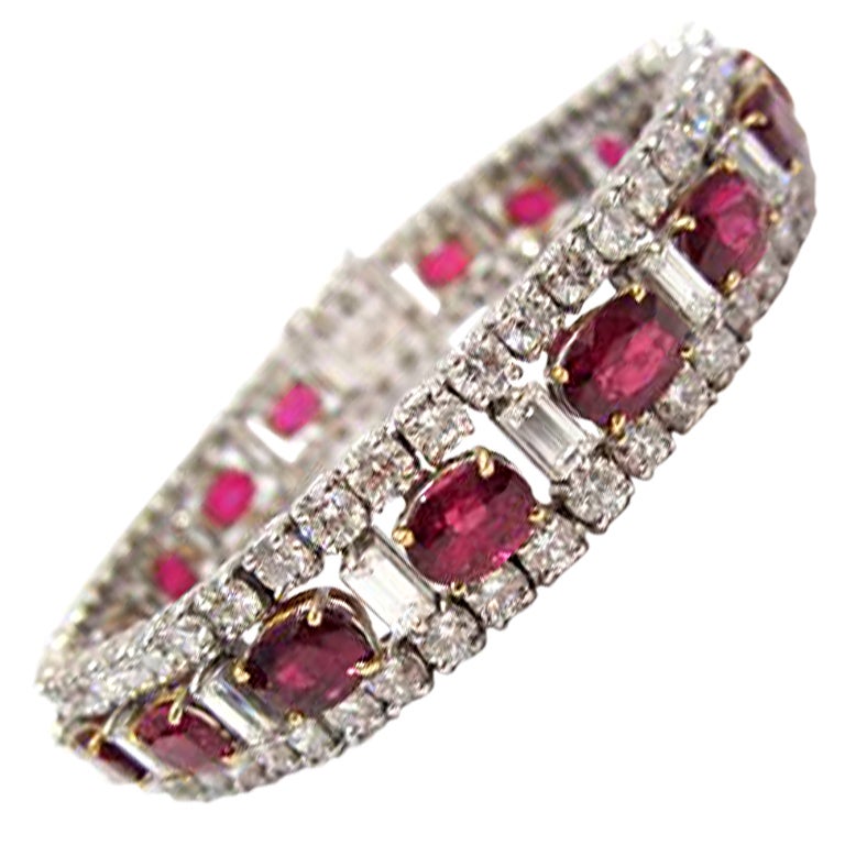 Stunning Ruby Diamond and Gold Bracelet For Sale