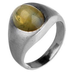 Vintage Unique White Gold Cat's Eye Ring