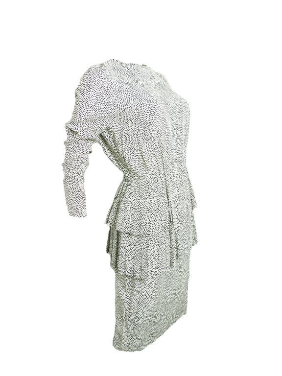 Christian Dior Gepunktetes Schößchenkleid