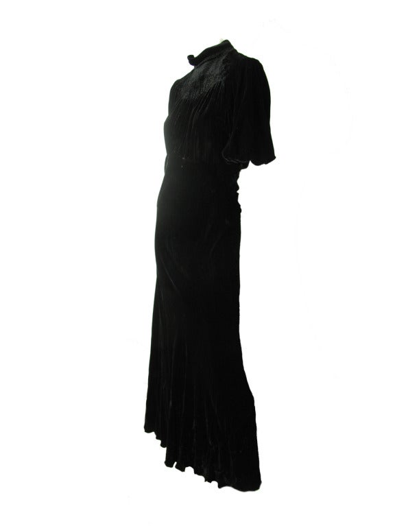 1930s long black gown In Good Condition In Austin, TX