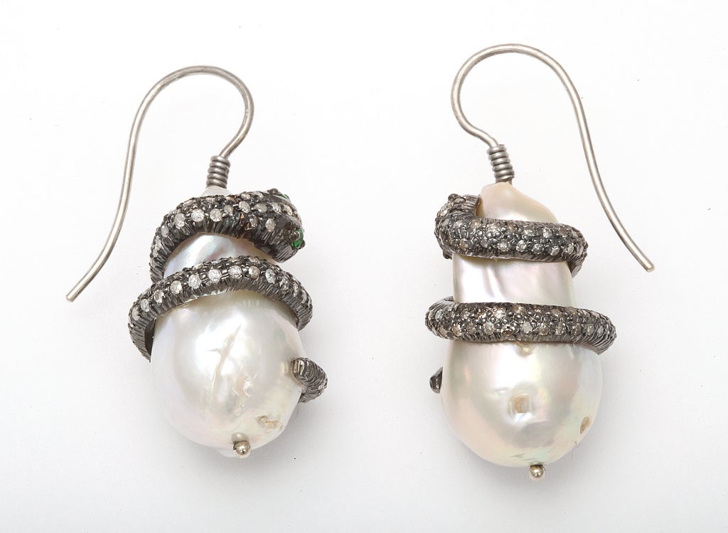 Emerald Pearl Diamond Snake Earclips