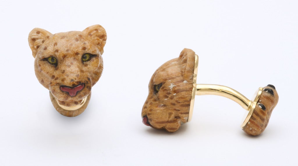 Exceptional Cougar Cufflinks by Michael Kanners In New Condition In Bal Harbour, FL