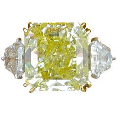 13.51cts  Fancy Intense Yellow Diamond Ring