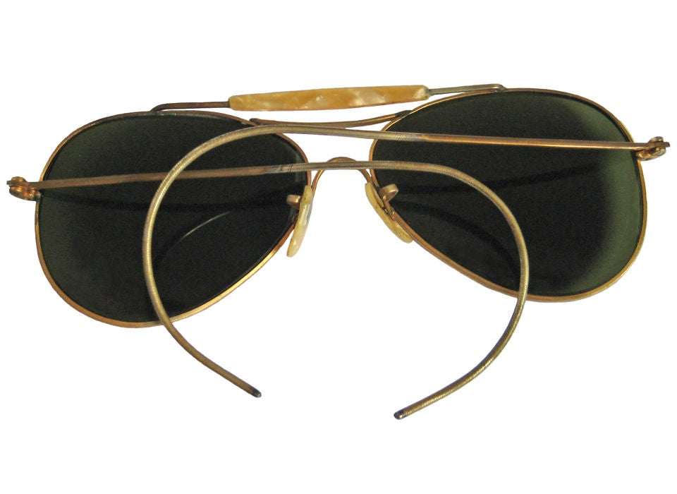 October 2011 - our last month on 1stdibs. <br />
<br />
Be sure to visit our website, kakkoiimono.com, where you will discover almost 1,000 vintage finds. We'll be celebrating our 10th online anniversary this November. See you there!<br />
<br