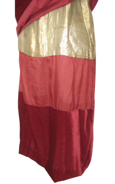 1920s Red Velvet & Gold Bullion Flapper Gown For Sale 2