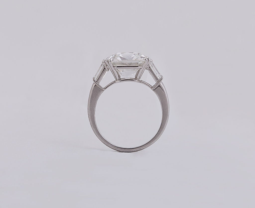 cushion cut platinum engagement rings
