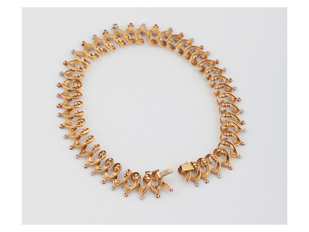 Retro 3.56 Carat Diamond, 2.41 Carat Ruby, Gold Necklace In Excellent Condition For Sale In Calabasas, CA