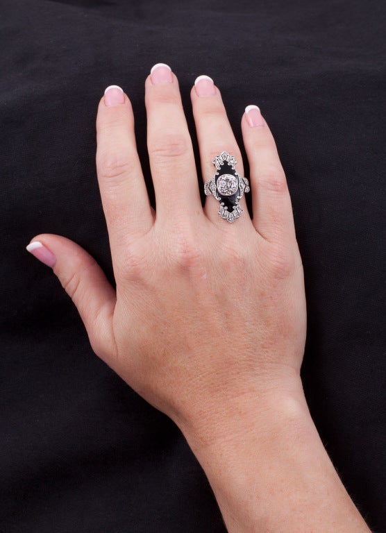 Art Deco 3.10 Carat Diamond Onyx Platinum Ring In Excellent Condition In Calabasas, CA