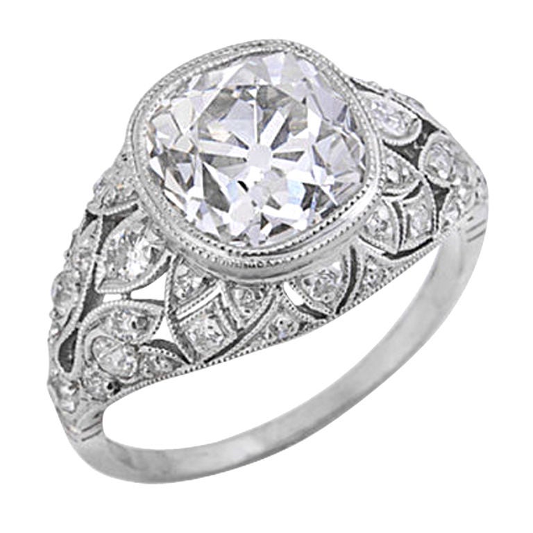Extraordinary Art Deco Diamond Platinum Ring For Sale