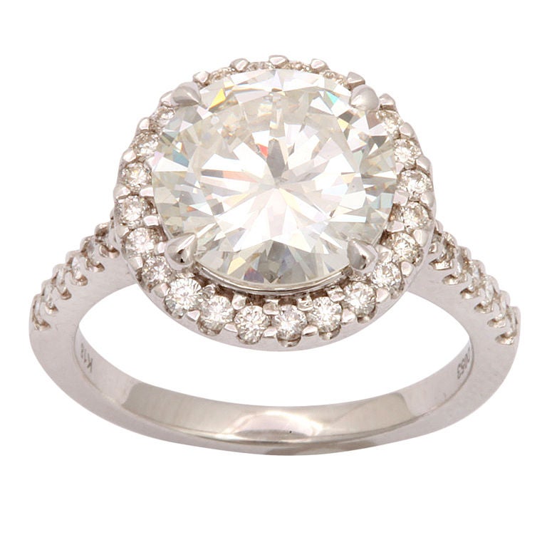 Diamond Engagement Ring 3.52 Carats For Sale