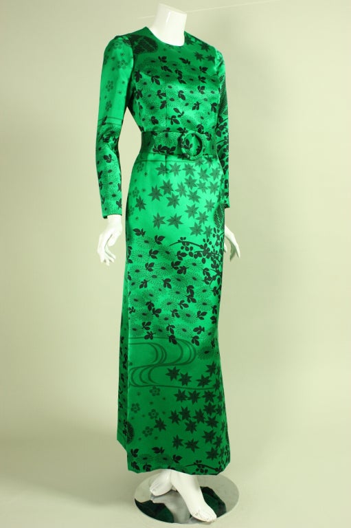 Hanae Mori Couture Emerald Green Satin Gown and Cape In Excellent Condition In Los Angeles, CA