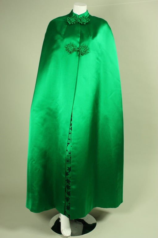 Hanae Mori Couture Emerald Green Satin Gown and Cape 2