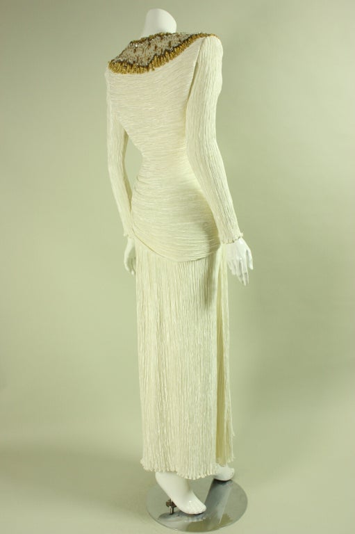 Mary McFadden Couture Pleated Ivory Gown In Excellent Condition In Los Angeles, CA