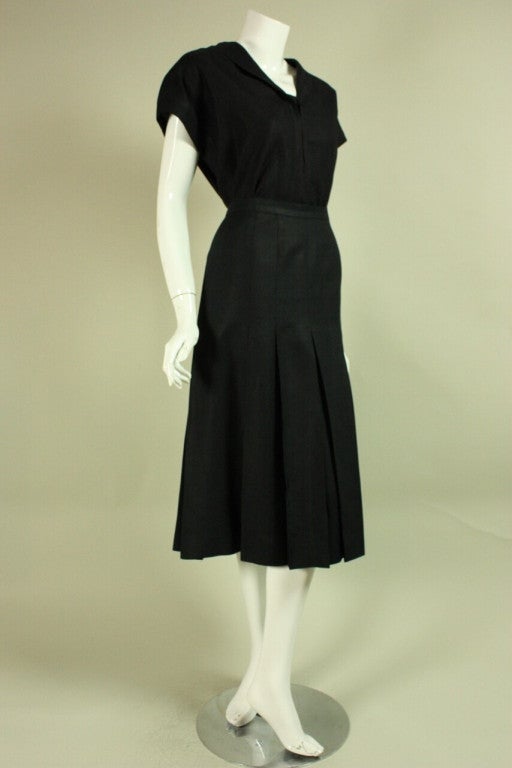 1980's Chanel Black Linen Ensemble In Excellent Condition In Los Angeles, CA