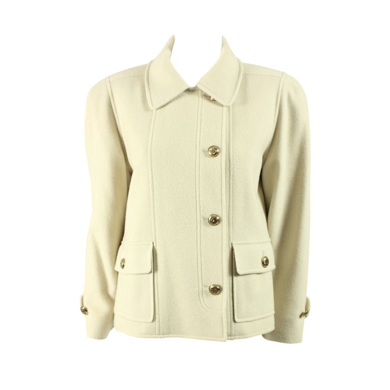 1980
s Chanel Cream Wool Jacket