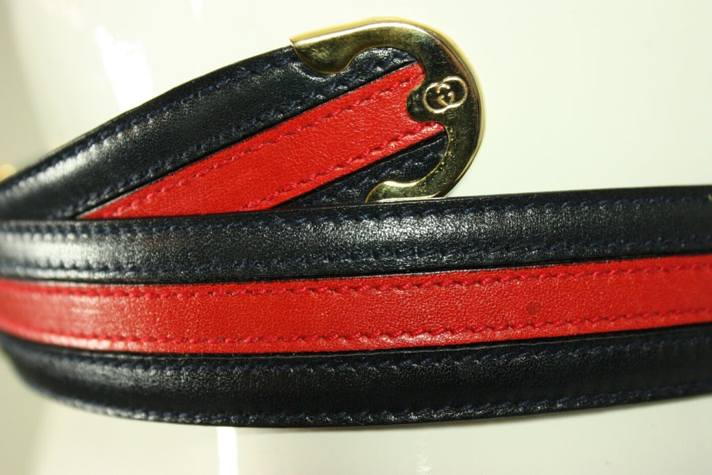 1970's Gucci Navy & Red Leather Belt In Excellent Condition In Los Angeles, CA