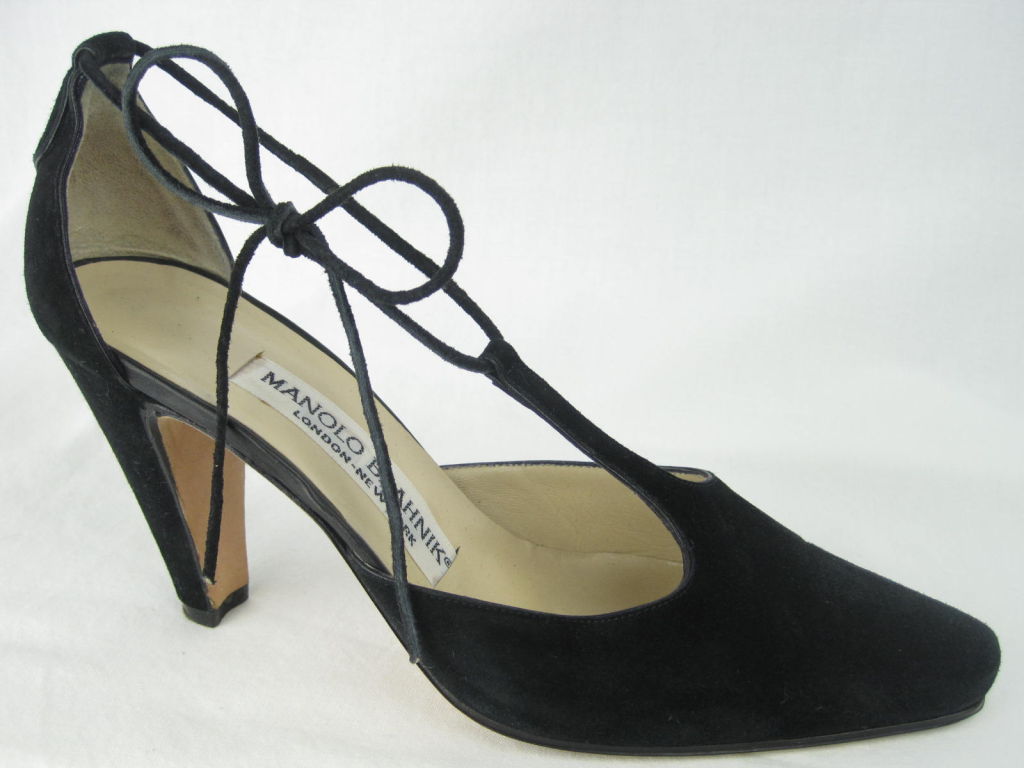 Women's Manolo Blahnik Black Suede T-Strap Heels