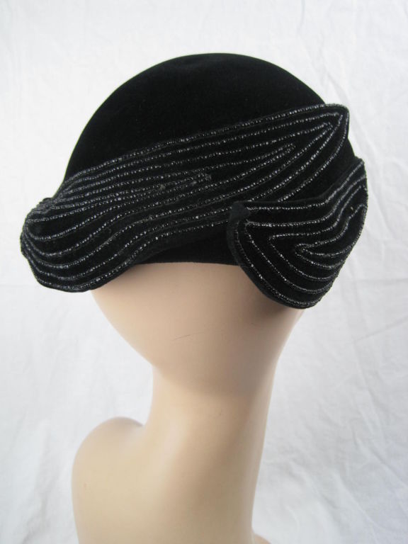 1940's French Beaded Toque In Excellent Condition For Sale In Los Angeles, CA